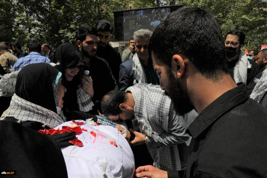 آیین تدفین شهید گمنام