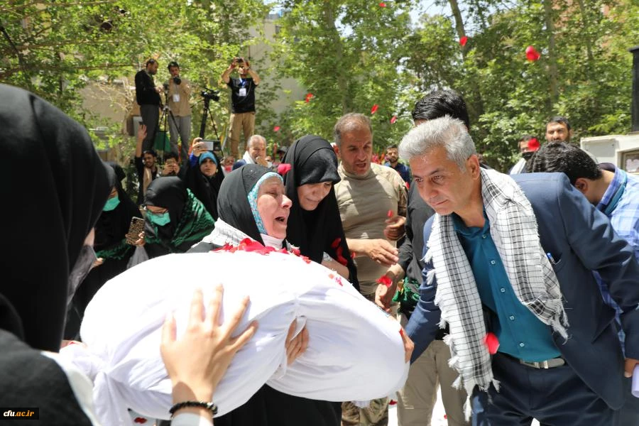 آیین تدفین شهید گمنام