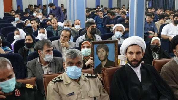 یادواره شهدای دانشجو معلم
 7