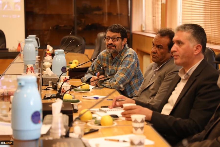 طراحی و تدوین برنامه صلاحیت پژوهشی دانشجو معلمان در راستای توانمند سازی آنان در دستور کارمعاونت پژوهش و فناوری قرار گرفت 4