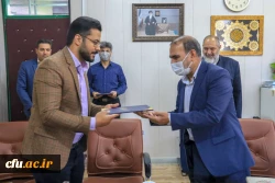 ارائه اسناد علمی همایش ملی تعلیم و تربیت مهدوی به سازمان پژوهش و تالیف کتب درسی
 7