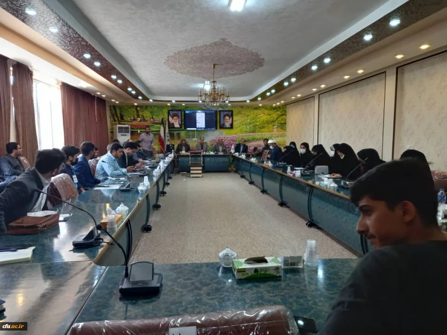 نشست صمیمی مدیرکل آموزش و پرورش استان اصفهان با تشکل های دانشجویی دانشگاه فرهنگیان استان اصفهان 3