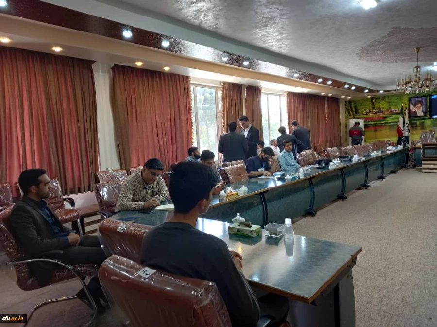 نشست صمیمی مدیرکل آموزش و پرورش استان اصفهان با تشکل های دانشجویی دانشگاه فرهنگیان استان اصفهان 4