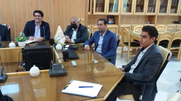 با حضور مسئولان دستگاههای ذی ربط انجام شد:
انعقاد تفاهم نامه همکاری دانشگاه فرهنگیان و مدیریت شعب بانک ملی استان کهگیلویه و بویراحمد 2