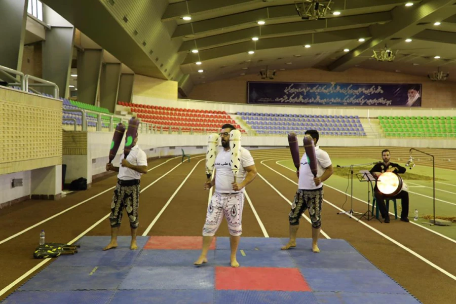 جامعه به دانشجویان سالم ، شاداب و اثرگذار که با "نه" گفتن به برخی آسیب ها و در فضاها و مسابقات ورزشی حاضر بودن؛ نیاز دارد. 2