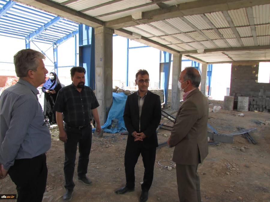 بازدید میدانی مدیر کل نوسازی، توسعه و تجهیز مدارس استان از پروژه های در حال احداث دانشگاه فرهنگیان استان
 3