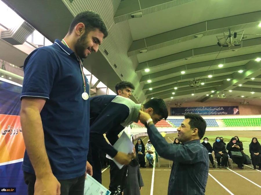 افتتاحیه و اختتامیه مسابقات ورزشی پسران منطقه یک دانشگاه ها و موسسات آموزش عالی در پردیس نسیبه 
 4