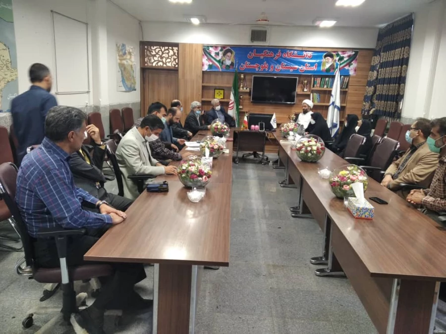 دیدارنماینده مردم زابل و عضو کمیسیون آموزش و تحقیقات مجلس شورای اسلامی با اعضای شورای آموزشی وفرهنگی 4