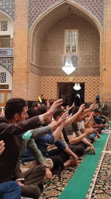 خدا ظرفیت خلیفه اللهی را در وجود انسان قرار داده است
 4