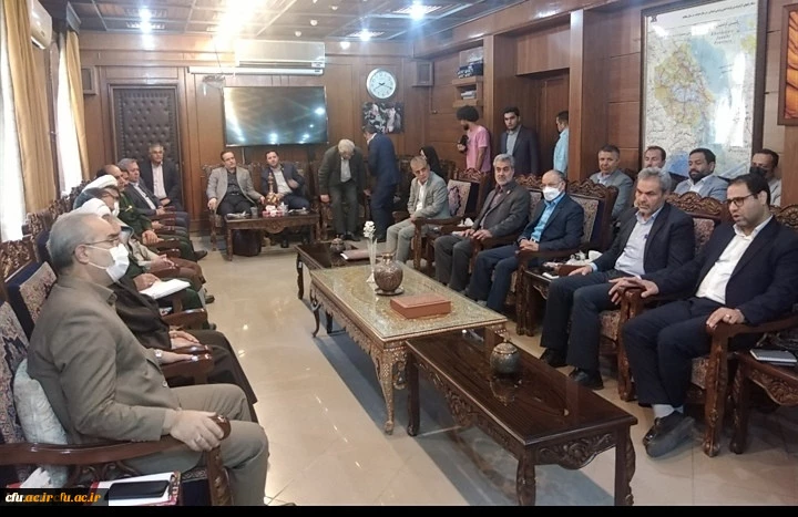 دانشگاه فضیلت دارد اما اگر برای تربیت معلم باشد، فضیلت بیشتری دارد  4