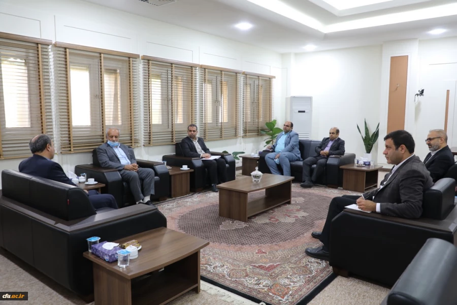 
قویت تعاملات دانشگاه فرهنگیان استان بوشهر با منطقه ویژه پارس
 3