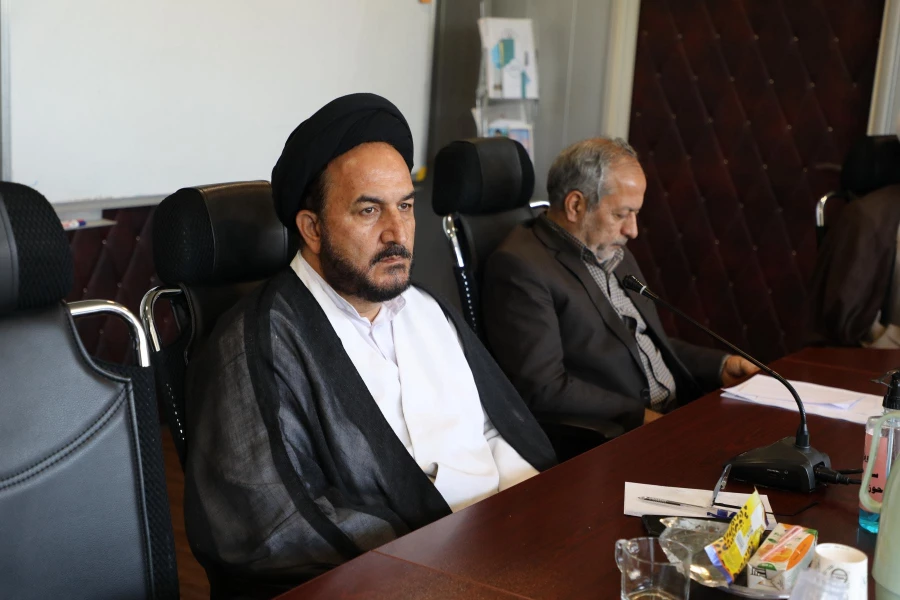 تبیین گری و مواجهه پیش گیرانه از ویژگی های معلم آینده است