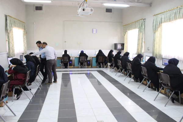 برگزاری آزمون حضوری الکترونیکی  آزمون اصلح مهارت آموزان در پردیس شهید رجایی سمنان  4