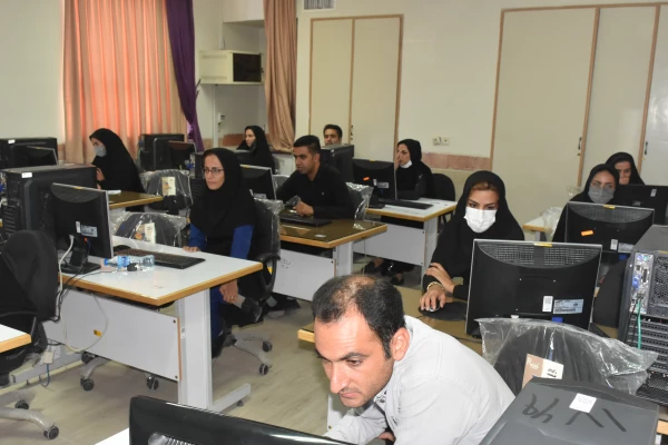 برگزاری آزمون حضوری - الکترونیکی مهارت آموزان در پردیس های دانشگاه فرهنگیان 4