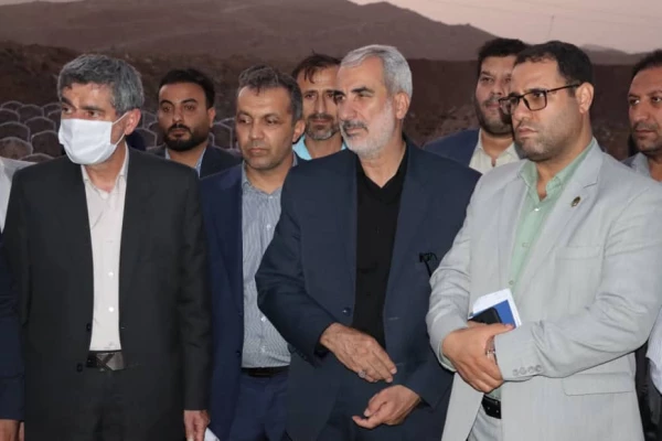 با حضور وزیر آموزش و پرورش و دکتر صحرایی کلنگ احداث دانشگاه جامع فرهنگیان این استان به زمین زده شد 5