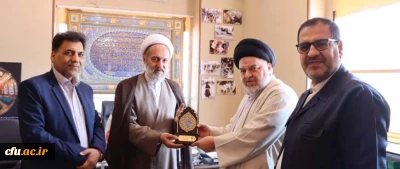 دیدار مسئول نهاد رهبری و معاون فرهنگی دانشگاه فرهنگیان با نماینده آیت الله سیستانی در قم باهدف حمایت از برنامه های اربعین