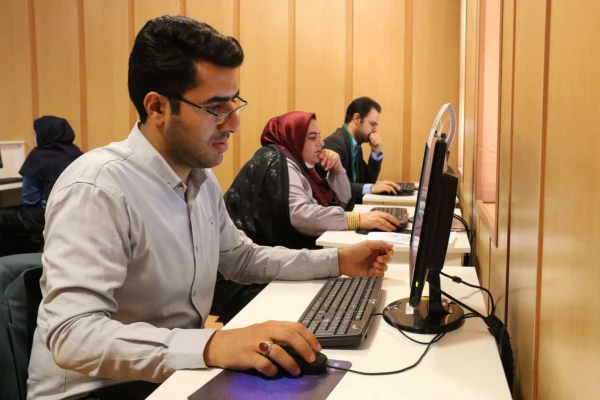 شرکت 272 نفر مهارت آموز در آزمون جامع دانشگاه فرهنگیان یزد
 11