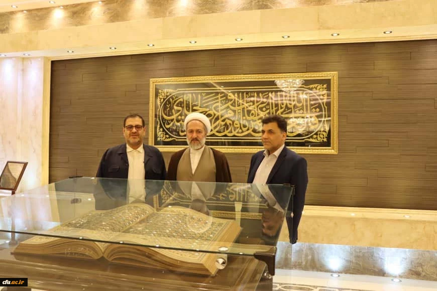 دیدار مسئول نهاد رهبری و معاون فرهنگی دانشگاه فرهنگیان با نماینده آیت الله سیستانی در قم باهدف حمایت از برنامه های اربعین 5