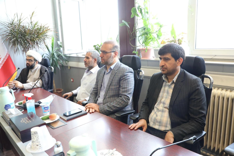 مجمع مشورتی قرآنی 8