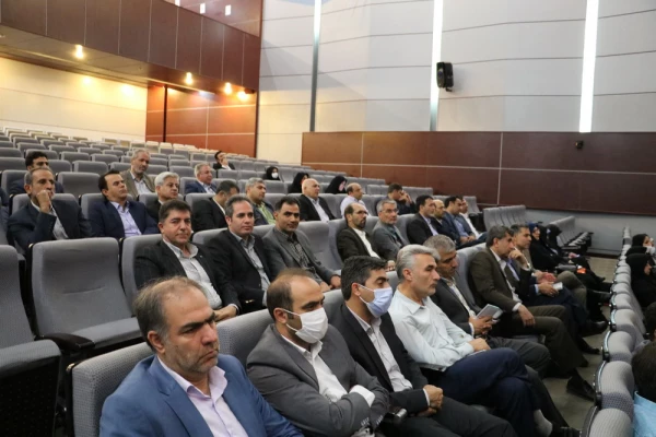 آیین افتتاحیه دوره کشوری بالندگی حرفه ای راهکارها و سیاست های راهبردی شورای انضباطی و شورای بررسی موارد خاص 5