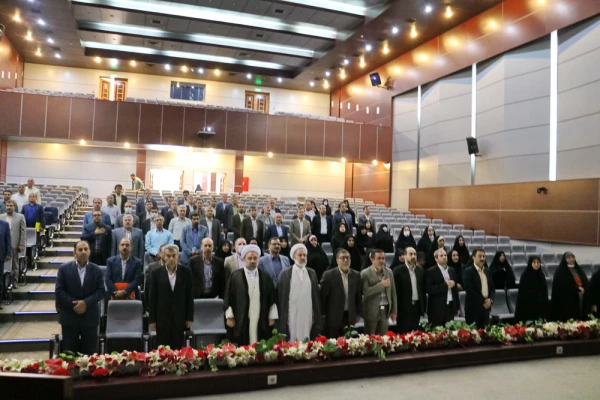 آیین افتتاحیه دوره کشوری بالندگی حرفه ای راهکارها و سیاست های راهبردی شورای انضباطی و شورای بررسی موارد خاص 10