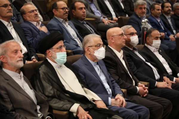 اعضای هیئت علمی و دانشجویان نمونه کشوری معرفی و تجلیل شدند 4