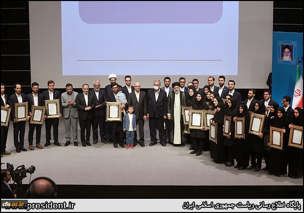 اعضای هیئت علمی و دانشجویان نمونه کشوری معرفی و تجلیل شدند 6