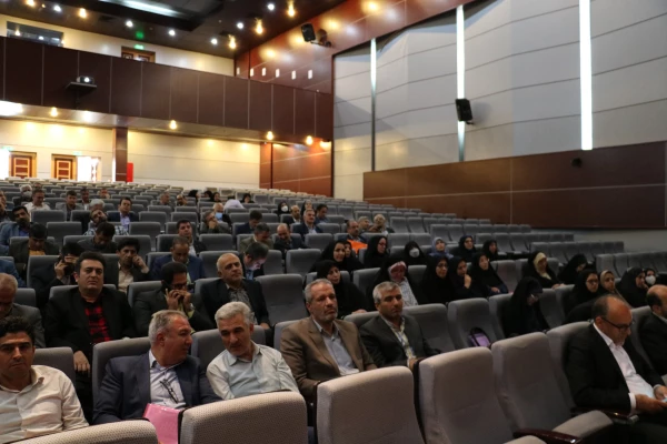 دکتر حیدری مدیر کل برنامه ریزی، خدمات و رفاه دانشجویی دانشگاه فرهنگیان : در دوره بالندگی راهکارها و سیاست های راهبردی شورای انضباطی و شورای  موارد خاص در ١٣ تیرماه به میزبانی استان قزوین : 2