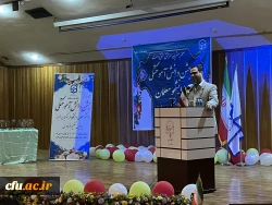 انسان های بزرگ، هیچ پیشه ای را مهم تر، ارزشمندتر و گراسنگ تر از پیشه معلمی نمی دانند 5