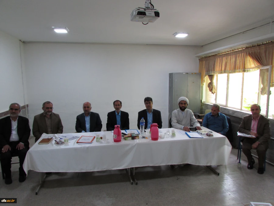 بازدید استاندار از مراحل مصاحبه پذیرفته شدگان ازمون استخدامی آموزش و پرورش
 3