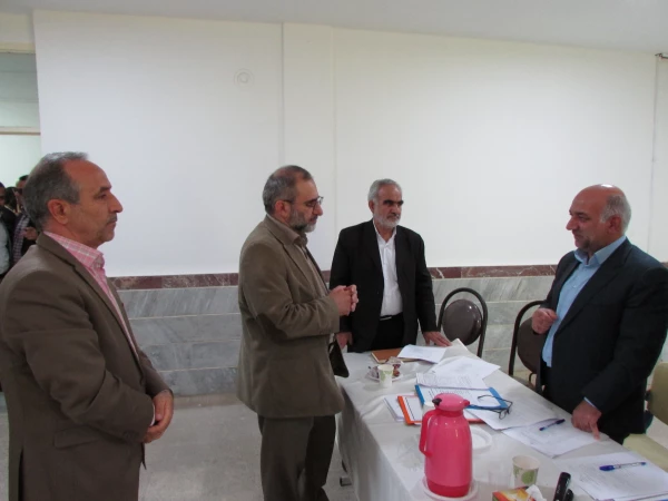 بازدید استاندار از مراحل مصاحبه پذیرفته شدگان ازمون استخدامی آموزش و پرورش
 5