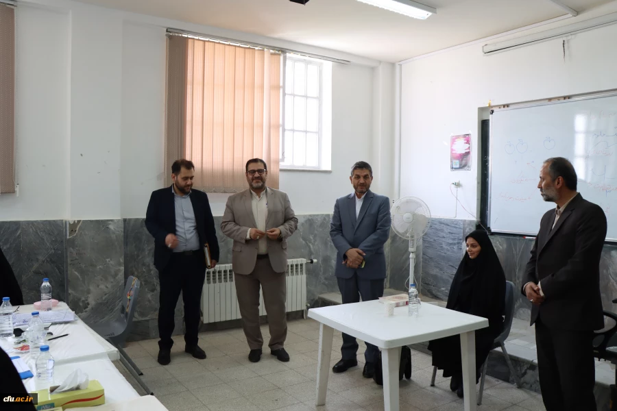 بازدید مدیرکل آموزش پرورش استان قم از فرآیند مصاحبه 3