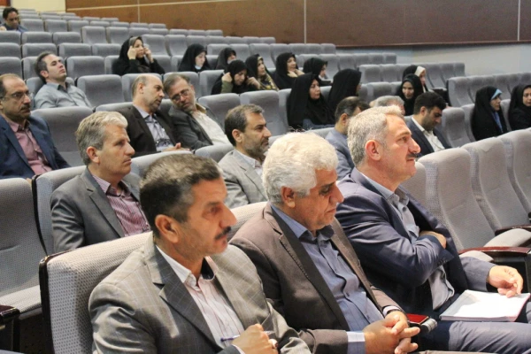 کیفیت بخشی به تامین و تربیت دانشجو معلمان از اهداف مهم دانشگاه فرهنگیان است 4