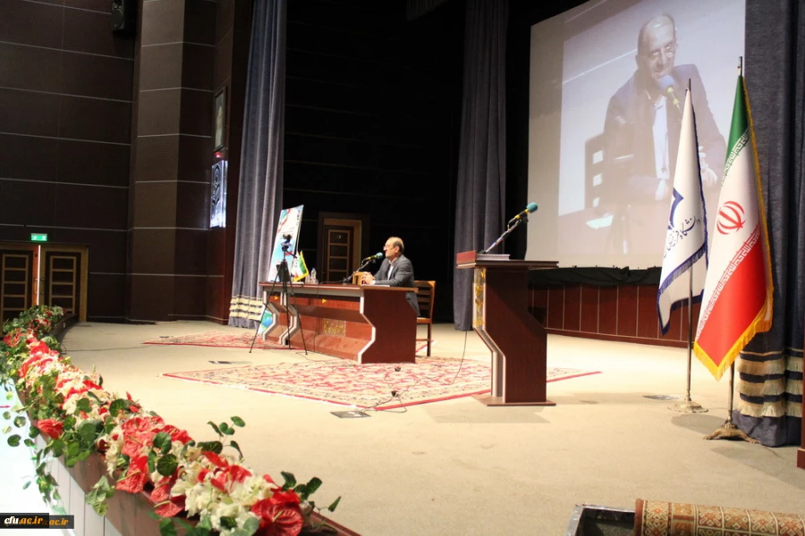 تاثیرگذاری رفتار مسؤولان دانشگاه بر عملکرد دانشجومعلمان و به دنبال آن تاثیر مضاعف بر عملکرد دانش آموزان غیر قابل انکار است 2