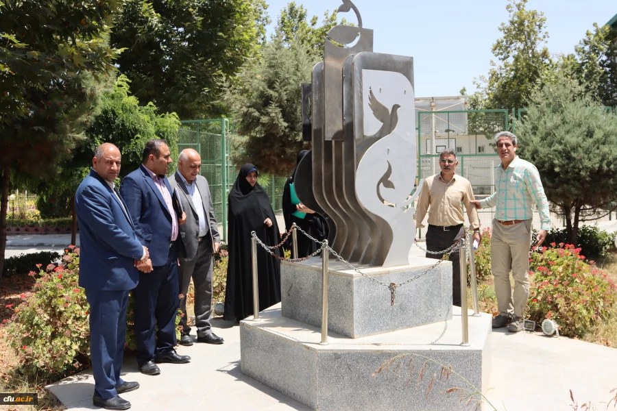 بیعت با شهدا با حضور ریاست دانشگاه فرهنگیان گلستان، مشاور معاون فرهنگی و اجتماعی دانشگاه فرهنگیان به همراه مسولین و مدیران ششمین جشنواره رویش 2