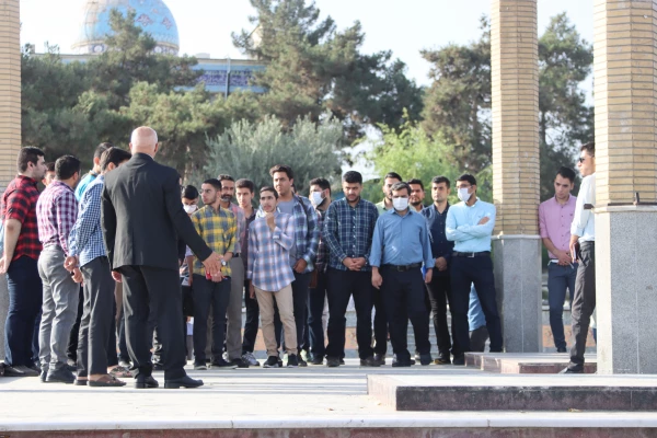 تجدید میثاق دانشجومعلمان شرکت کننده در جشنواره رویش با آرمان های شهدا 9