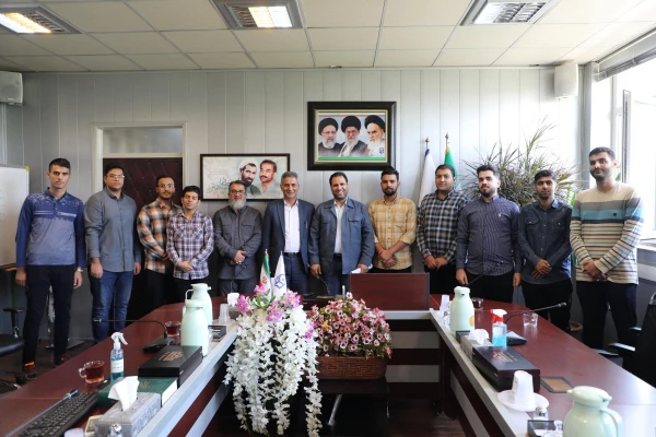 مفهوم شهادت و ایثار اصالت دارد و باید آن را بزرگ داشت 9