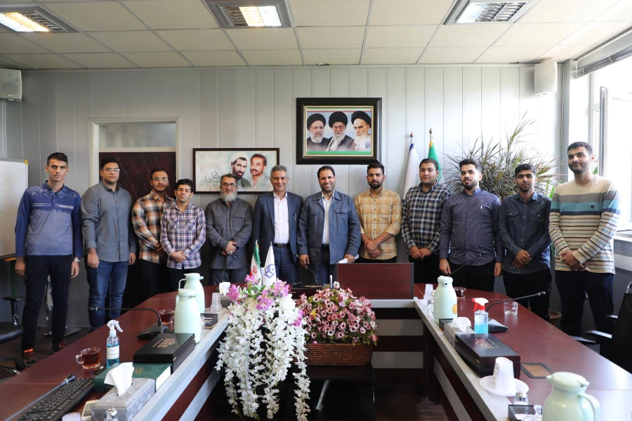 مفهوم شهادت و ایثار اصالت دارد و باید آن را بزرگ داشت 9