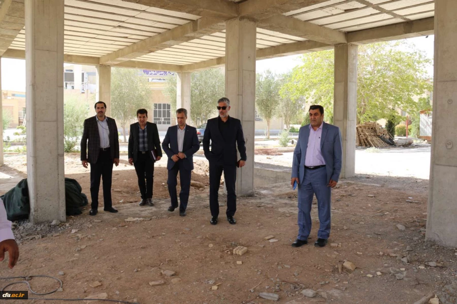 بازدید مسؤولان سازمان مرکزی دانشگاه فرهنگیان از پروژه های عمرانی
 3