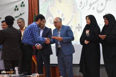 با حضور معاون فرهنگی و اجتماعی دانشگاه فرهنگیان برگزار شد:

آیین اختتامیه ششمین جشنواره منطقه ای رویش قطب 2 در استان چهارمحال و بختیاری