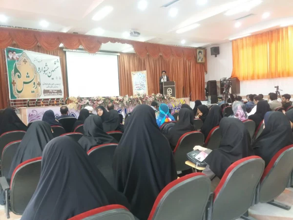 برگزاری آیین اختتامیه ششمین جشنواره منطقه ای «رویش» قطب2 4