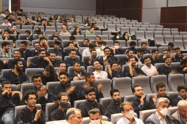 آیین دانش آموختگی دانشجو معلمان ورودی 97 از دریچه دوربین 10