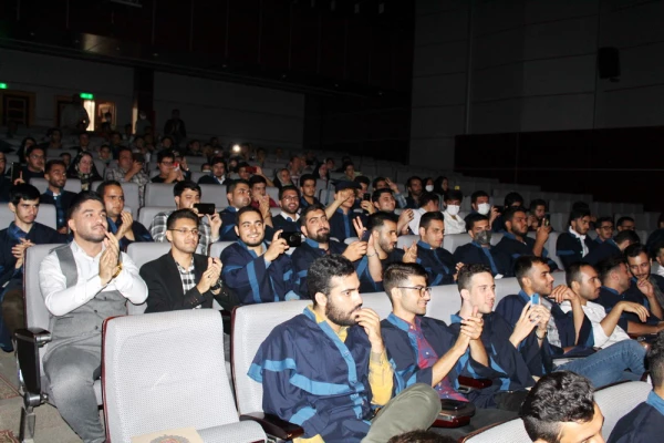 آیین دانش آموختگی دانشجو معلمان ورودی 97 از دریچه دوربین 11