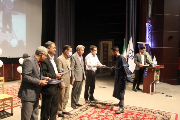 آیین دانش آموختگی دانشجو معلمان ورودی 97 از دریچه دوربین 18