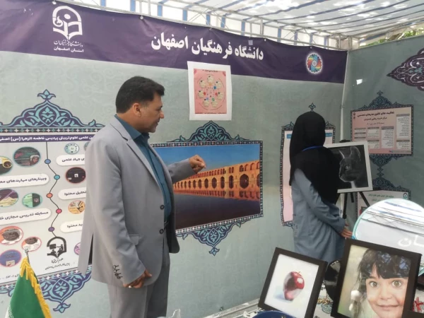 بازذید معاونت فرهنگی اجتماعی کشور از ششمین نمایشگاه جشنواره رویش قطب دو. 4