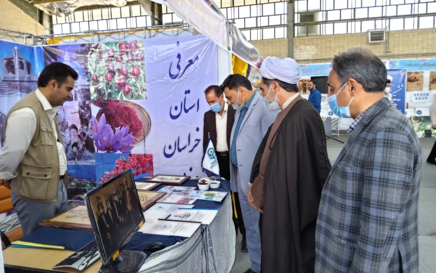 توسط سرپرست معاونت فرهنگی و اجتماعی دانشگاه فرهنگیان صورت گرفت:
بازدید از ششمین نمایشگاه جشنواره رویش قطب یک درکرمان 2