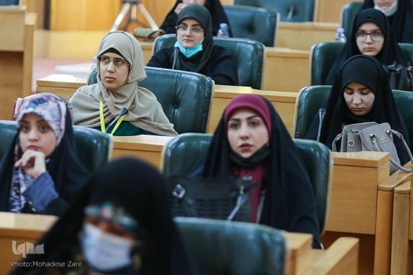 در مسابقات بین المللی قرآن دانشجویان دختر ایران و عراق  7