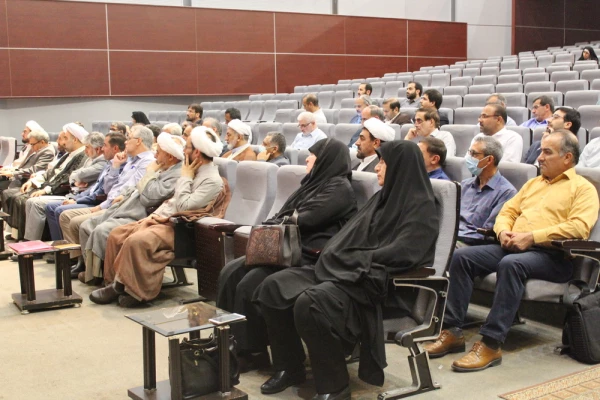 دروس تعلیم و تربیت اسلامی تزئینی نیست و باید معلم دین دار و شخصیت ساز پرورش دهد 6