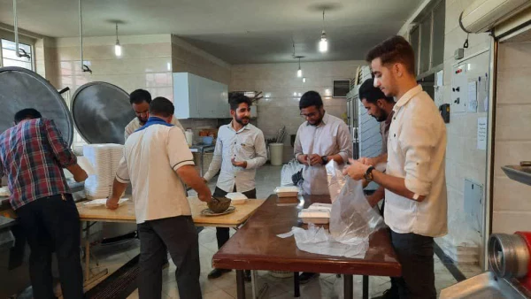 توزیع 350 پرس غذا در عید غدیر 3