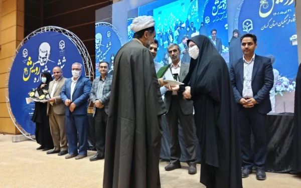 سرپرست معاونت فرهنگی و اجتماعی دانشگاه فرهنگیان کشور: 
جشنواره رویش زمینه ای برای بروز و تجلی استعدادها، تبادل اندیشه و افکار است 2